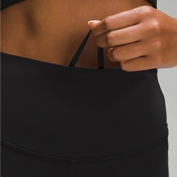 Lululemon| NWT Base Pace High Rise 25” Black Leggings in Women’s Size 10 - Picture 3 of 9